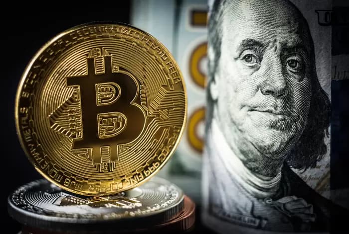 Institutional Investors Sweeping Up Bitcoin Spot Funds: Can They Break Through Geopolitical Crises and Usher in a Bull Market?