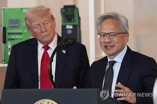 "트럼프, 엔비디아·애플·엑손·보잉 CEO 中방문 동행 초청"