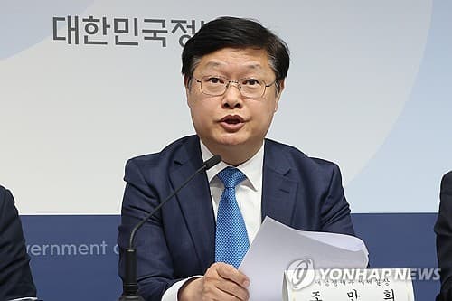 세제실장 "관세 인하 혜택, 소비자에게 가도록 철저 관리"