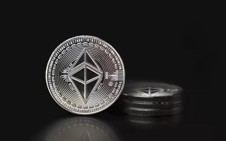 스탠다드차타드, 이더리움(ETH) 올해 목표가 대폭 하향..."2030년 4만 달러는 유효"