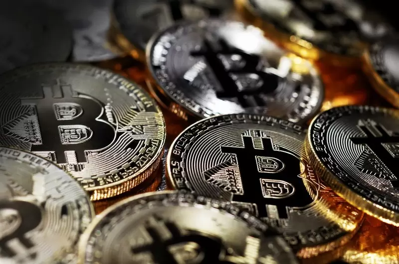 비트코인(BTC), 6만 4,700달러에 또 '멈칫'...박스권 탈출 못 하면 매물 폭탄