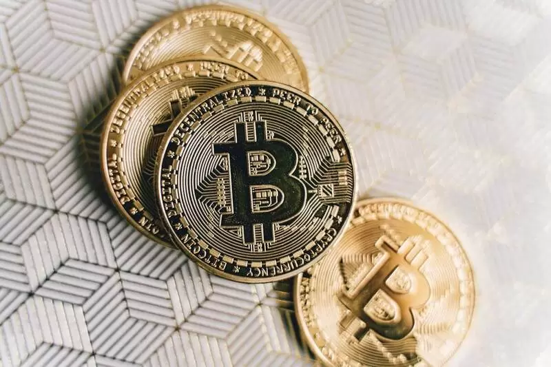 비트코인(BTC), 미실현 손실 역대 2위..."대규모 투매 아직 안 터졌다" 경고